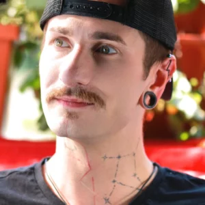 Non-Binary 925 Sterling Silver Charm Flag Necklace with Ring Eye (Gold Plated) – 4 Gems